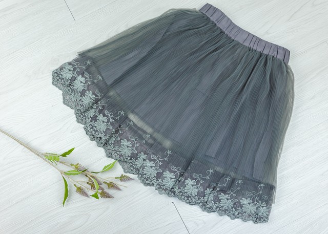 Karamel 秋 新作 海外ブランド子供服 袖フリルロゴトレーナー 裾レースチュールスカート 2点セット 100 160 231s079 231u190 Lirisnow