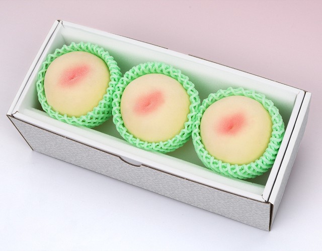 岡山の白桃3玉入り(約900g)