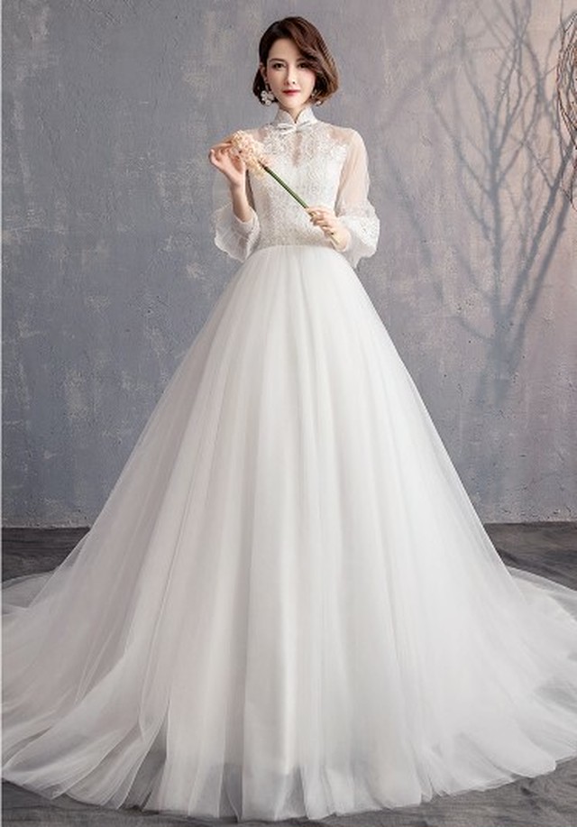 クラシカル ウエディングドレス ホワイト フェミニンなフレームレースの袖トップス Ynswedding23