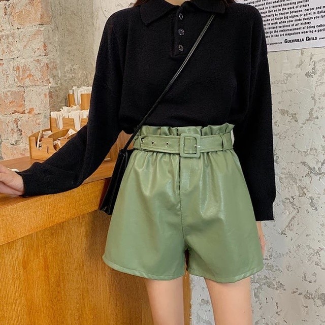 即納 レザー ショートパンツ ベルト付き ハイウエスト フェイクレザー ワイドパンツ Aライン ショーパン 短パン 美脚 レディース ボトムス 黒 ブラック ベージュ Ns 1296 Daily Closet