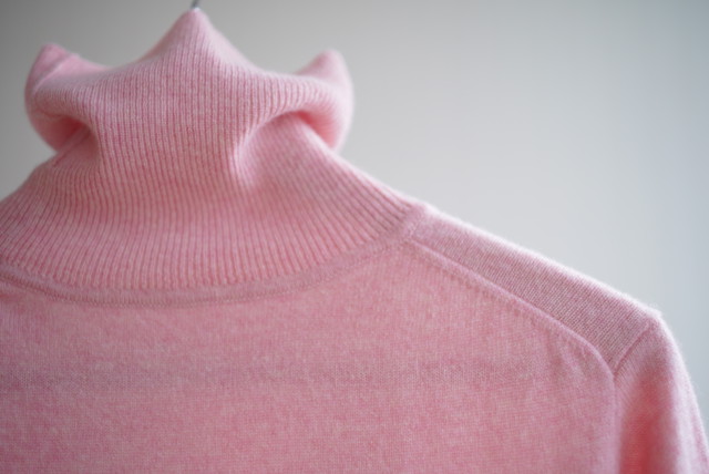 カシミヤ ニット タートル コーラルピンク ニット菊屋