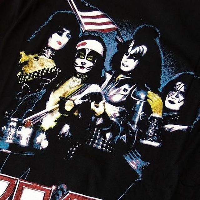 長袖 Tシャツ カットソー トップス メンズファッション ロック系コーデ 伝説のロックバンド Kiss キッス ロゴプリント ラグランロンt ロックバンド 長袖tシャツで バンドメンバー プリント ラグランロングスリーブ 正規ライセンス並行輸入商品 袖リブ切替 1004 Eplus973