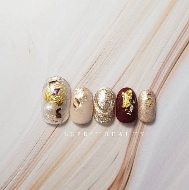 No 60 クリアネイル パール ゴールド ワンカラー オフホワイト スタッズ お正月 成人式ネイル ニュアンスネイル ネイルチップ Esprit Beauty ネイルチップ販売