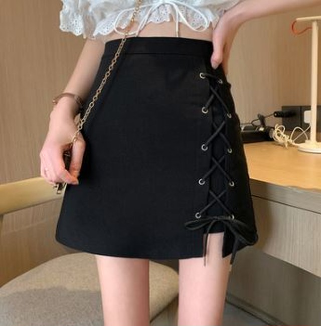 ミニスカート ミニ丈 ショート丈 膝上 台形スカート その他 無地 トレンド Aライン 台形 おしゃれ かわいい 可愛い フェミニン ガーリー 春 春物 春コーデ 春服 夏 夏物 夏コーデ 夏服 普段着 お出かけ デート 合コン 女子会 通学 散歩 休日 旅行