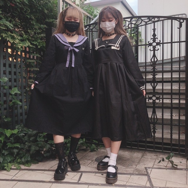 胸蝶ワッペンボウタイセーラーワンピース Burlesque