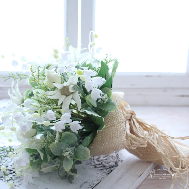 フランネルフラワーとスズランのナチュラルブーケs 単品 マーメイドローズ 一目惚れするブーケ 花冠のお店mermaidrose