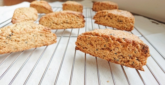 豆乳スコーン ゴマきな粉 8個 ぐらん じゅて