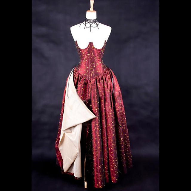 受注生産 ロングドレス 中世風 舞台衣装 舞台 衣装 ステージ 演奏会 貴族 中世 豪華 ロココ調 ヴィクトリア調 赤 金 T001 Haln0257 胡蝶の夢 舞台衣装 ゴスロリ 専門店