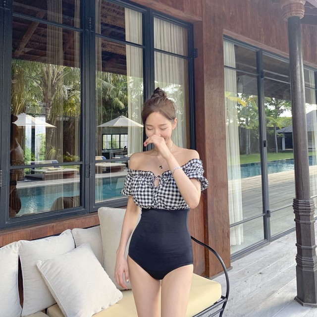 ビキニ レディース 水着 オフショルダー水着 ワンピース水着 無地 ベージュ ブラック 黒 ギンガムチェック 海 リゾート プール 旅行 デート ナイトプール 大きいサイズ ゆったり トレンド インスタ映え 代 ガーリー フェミニン Rightsight