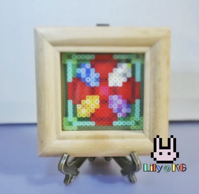 個展限定 Hanazono 豆ビーズアート 個展作品 ドット絵 アイロンビーズアクセサリー Lily Kg