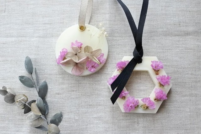 プチギフトに ２種set B アロマワックスサシェ イランイラン ローズマリー Aromatique