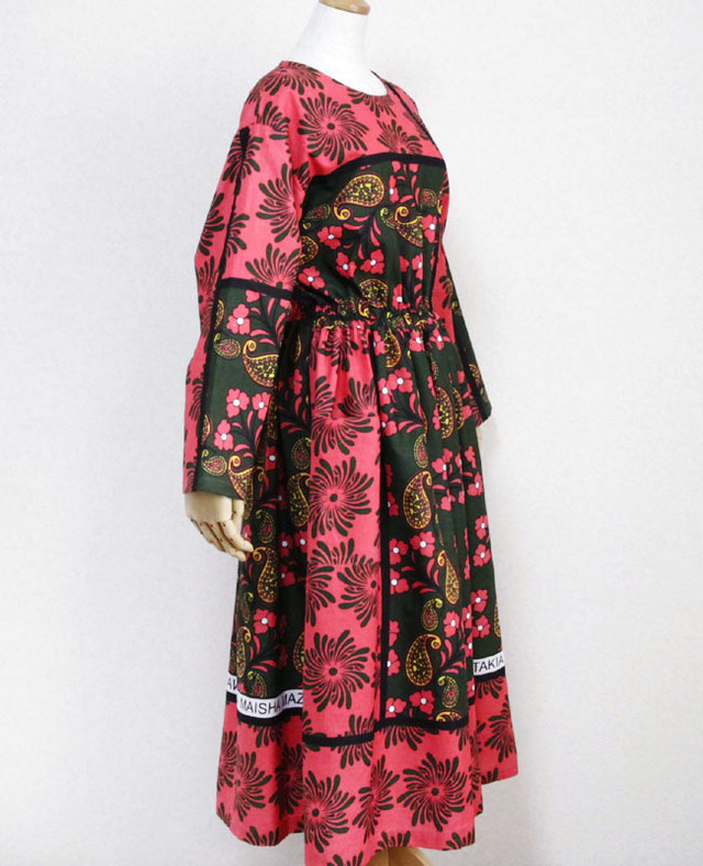 送料無料 カンガの長袖ワンピース アフリカ布ワンピース カンガ屋 Katikati カティカティ アフリカ布 カンガ 専門店