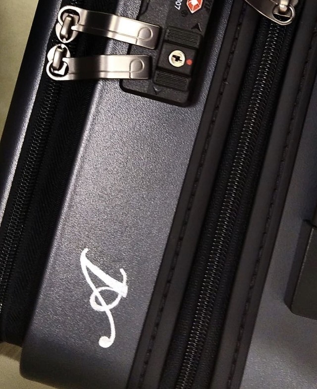 スーツケース目印ペイントシール オーダー制 Miracle100