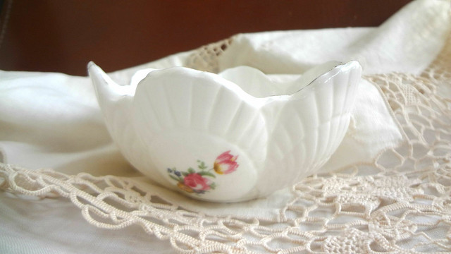 ロイヤル パーク 花びら型 ヴィンテージ西洋小鉢 雑貨wilko