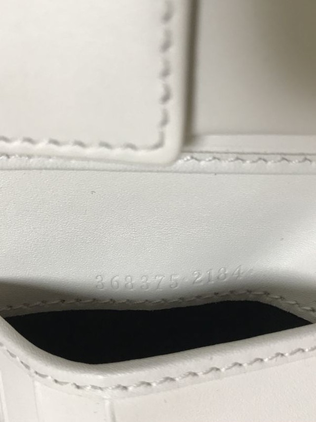 Gucci グッチ 二つ折り財布 オールレザー 黒 白 バイカラー メンズ Aspiration01