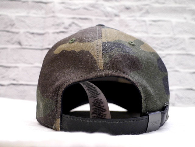 美品 Coach コーチ メンズ 6 Panel レザーパッチ ベースボール キャップ 帽子 迷彩 カモフラ コーディネートのワンポイントにピッタリ Dearlive Tokyo ディアライブ東京