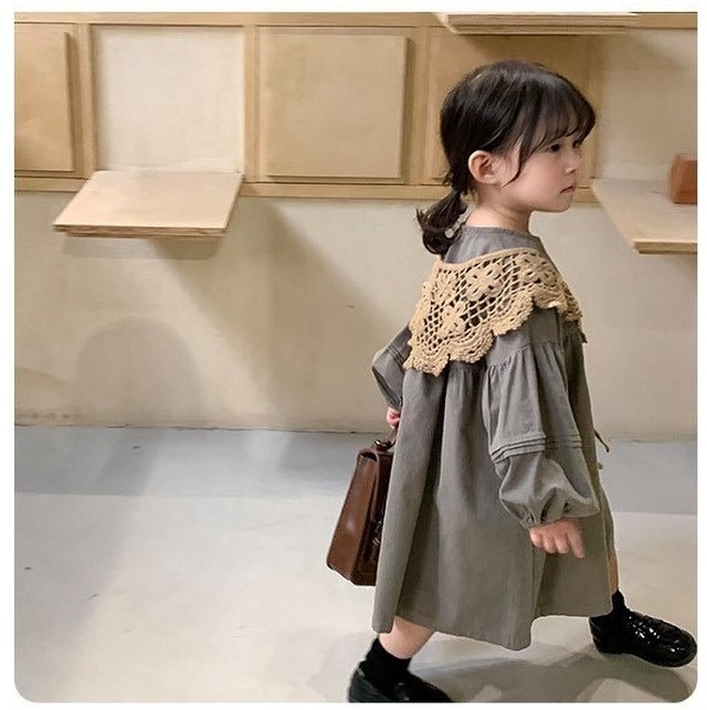 ふんわりバルーンスリーブのナチュラルワンピース ニットスカーフ付き 長袖 韓国子供服 Loosey Goosey