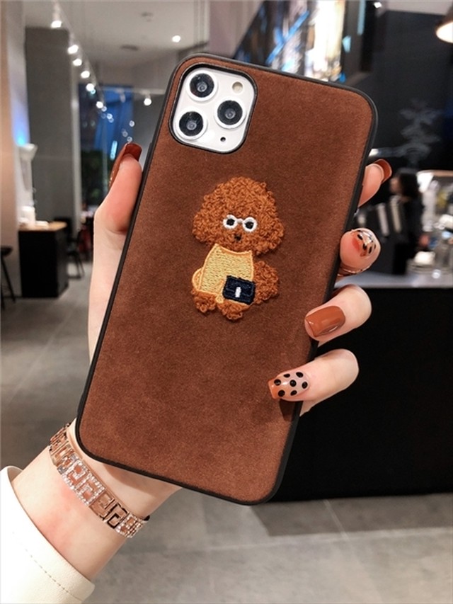 Iphoneケース 犬 わんこ Dog もこもこ ベルベット スエード かわいい ブラウン グレー カバー スマホケース ソフトケース おしゃれ 個性的 7 8 7plus 8plus X Xs Xsmax Xr 11 11pro 11max レディース プレゼント インスタ映え 大人可愛い Laff Store 会社情報 納期の