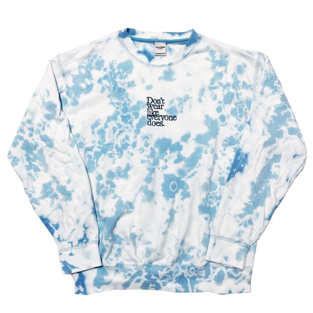 Don't wear like everyone does. Tie-Dye Embroidery Sweat