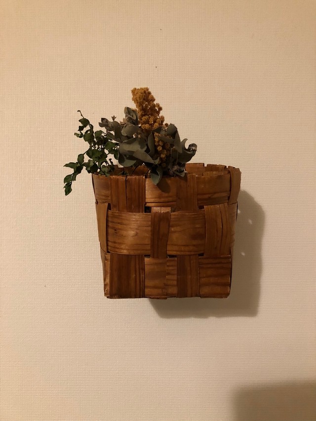 北欧 フィンランド もみの木の壁掛けバスケット ヴィンテージ Pilvi ピルヴィ