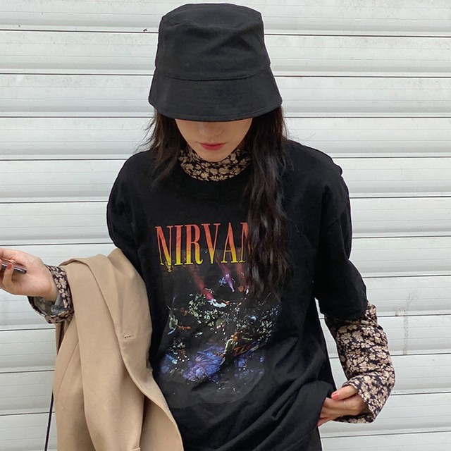 Ins Nirvanaバンドロックスタイルのルーズな半袖tシャツ レトロなフローラルスモールハイネックボトムtシャツ 花柄 Korea Fashon Cloth Chaos
