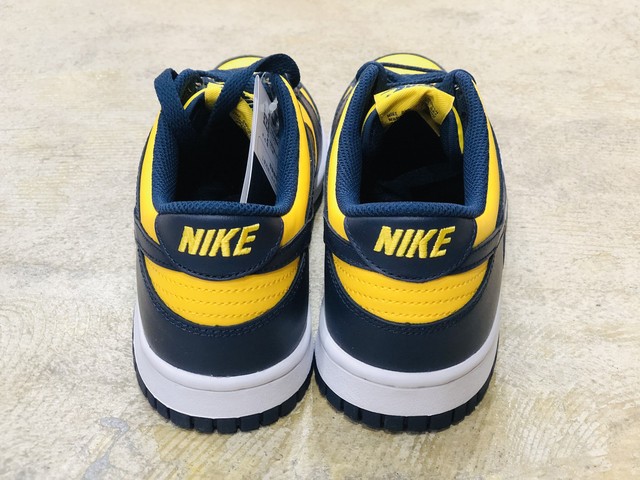 Nike Gs Air Nike Dunk Low Retro Michigan Varsity Maize Midnight Navy Whiteナイキ ダンク ロー レトロ Gs ミシガン バーシティ メイズ ミッドナイト ネイビー ホワイト Cw1590 700 Inception