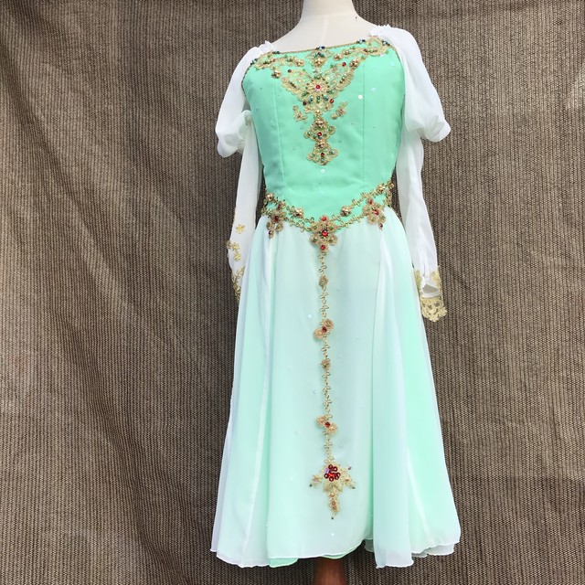 C 12 中古レンタル 販売衣装 パドトロワ バレエ衣装 バレエ衣装 ティアラの専門店 Hipopotaposcafe ヒポポタポスカフェ