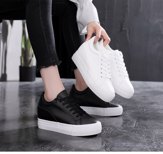 レディースシューズ 厚底シューズ 厚底スニーカー 白 プラットフォームシューズ スニーカー インヒール7cm ハイヒール 美脚 レディーススニーカー キャンパスシューズ 歩きやすい シューズ 痛くない シンプル ローファー フラット キャンパス スェード 厚底ウェッジ 疲れ