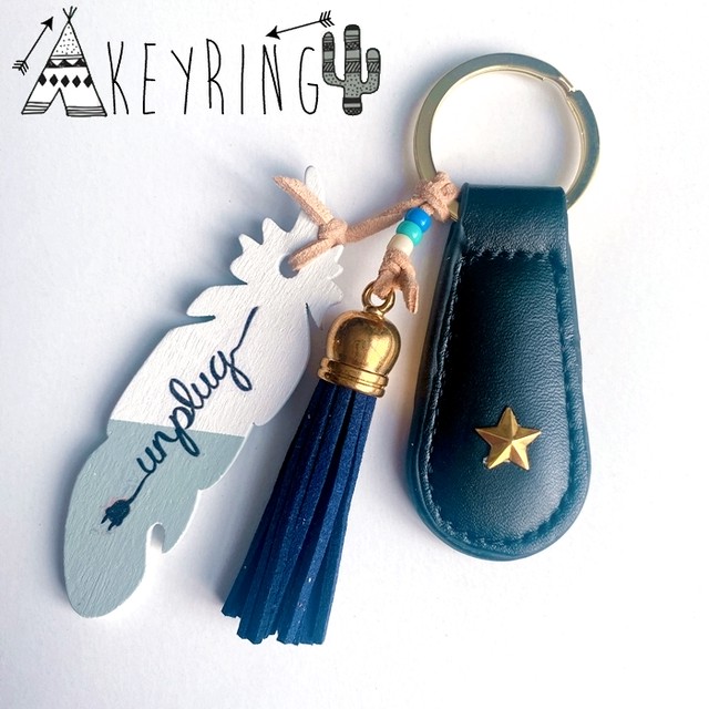 くっ付く マグネットキーホルダー 黒 スタッズ タッセル Unplug Givinggate