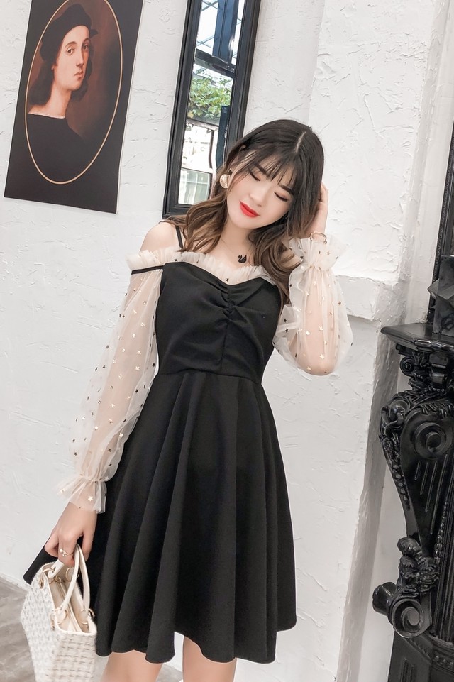 ドレス ワンピース ミニ丈 長袖 フリル袖 無地 Aライン オフショルダー 透け感 袖あり 大人可愛い 春夏 お呼ばれ 発表会 ドレスワンピ ブラック Fsk0613 Alice Mode