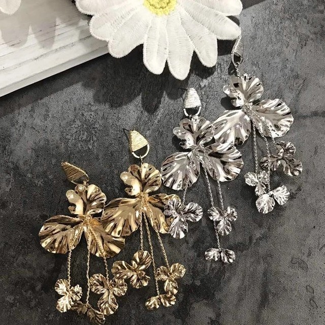 アクセサリー ピアス ゴールド シルバー 大きいピアス Lumiere