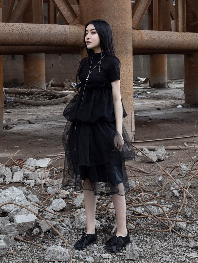 Simple Black 19 シースルー モード系ファッション 新ダーク風 通気性 レイヤード メッシュスカート パフスカート 女性 Mt Eclat