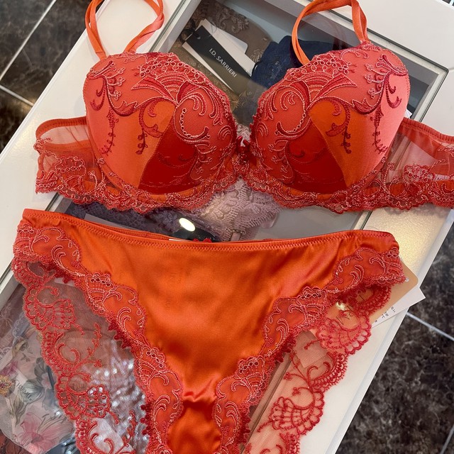 LISE CHARMEL パットブラ&ショーツ
