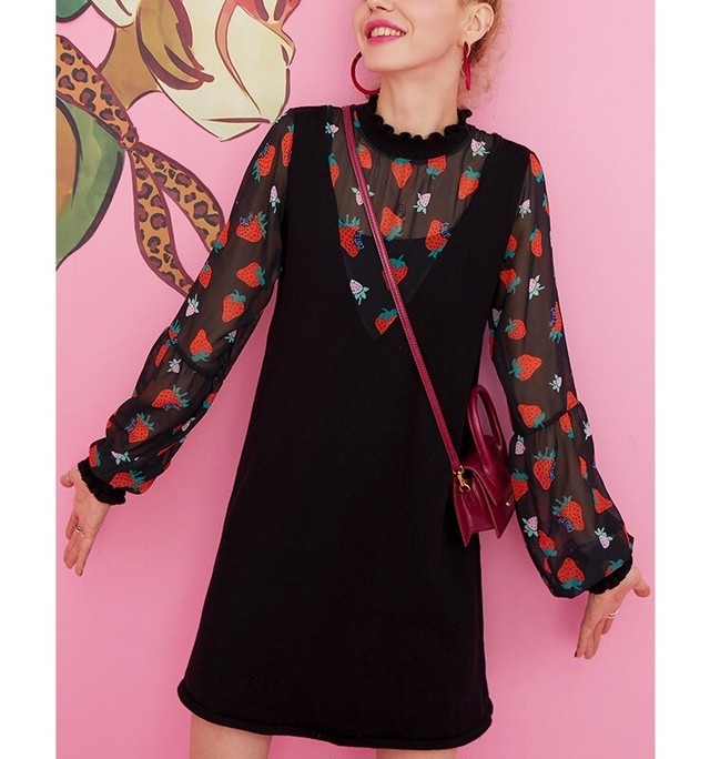 2カラー ブラック ホワイト ニット 黒 白 ワンピース いちご フルーツ ストロベリー ニット ガーリー フリル Loveysmileshop 2カラー ブラック ホワイト ニット 黒 白 ワンピース いちご フルーツ ストロベリー ニット ガーリー フリル Loveysmileshop