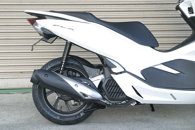 Honda Pcx125 150 Jf81 Jf84 Kf30 フェンダーレスキット スリムリフレクター付き Adio