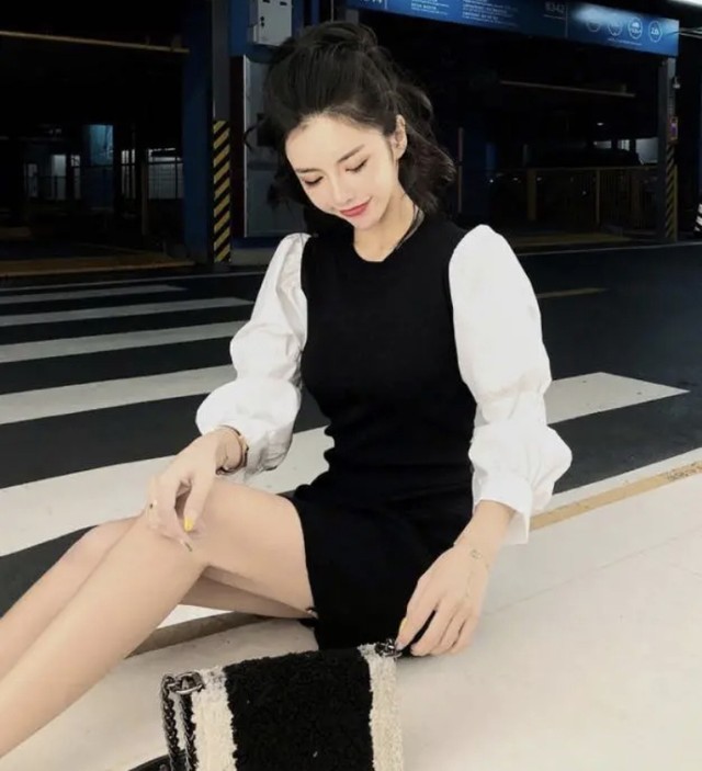 コピー 韓国 ワンピース ミニワンピ 黒 白 パフスリーブ シャツ 丸襟 ニット 異素材 Nshop1623