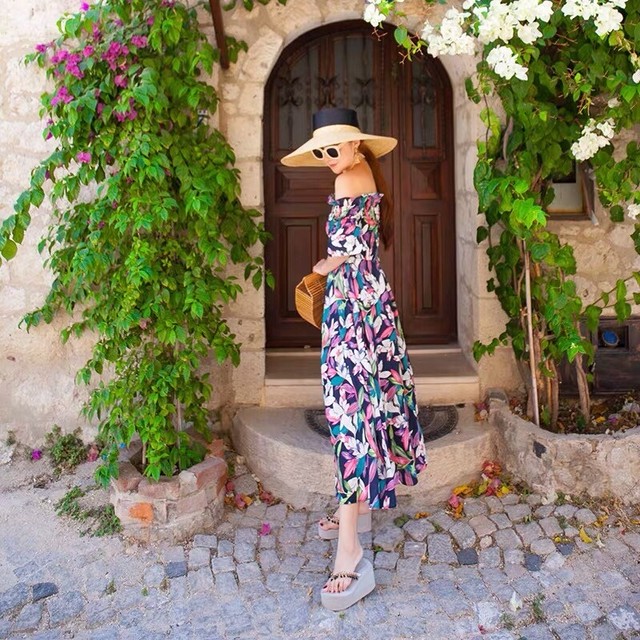 Op1 送料無料 大人トロピカル柄 オフショルダー リゾートワンピース 膝下ワンピース ロングワン ピースミドル丈ワンピース 綺麗色ワンピース 花柄 ワンピース フラワーワンピース トロピカルワンピース ボタニカル柄 ボタニカルワンピース 春服 夏服 春ワンピース デート