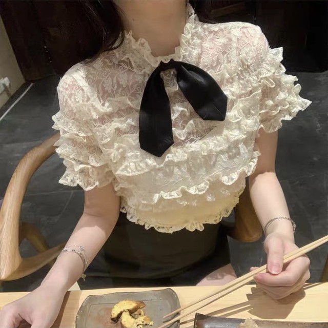 see-through frill set up