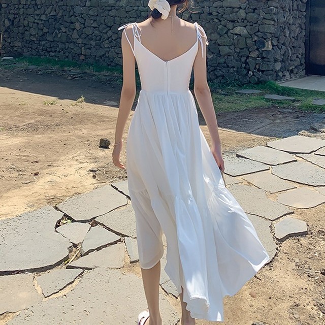 ワンピース 白 キャミワンピース ハイウエスト 紐 ビーチ リゾート 海 デート 大人キレイ 夏 Choco Chaco