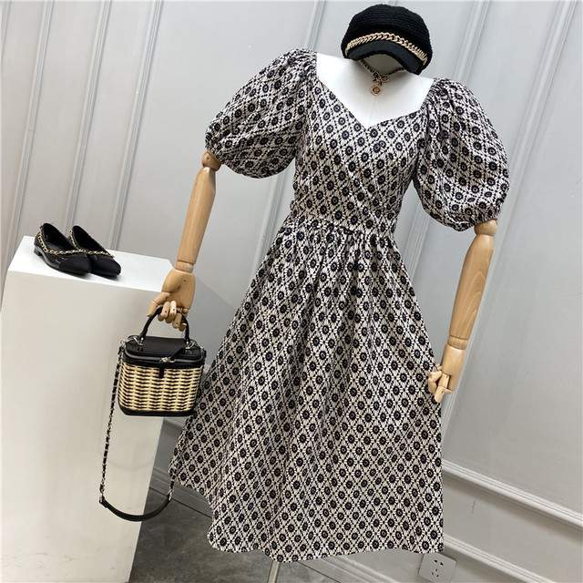 バックリボンワンピース 上品 ハイウエスト レトロ 花柄 きれい 大人 10代 代 30代 40代 Aライン パフスリーブ お呼ばれ パーティー Ma017 La Vie En Rose