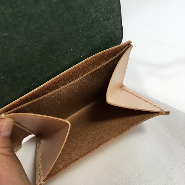 ミニマリストの財布 ボルドー 赤 ミニマル コンパクト ミニマリスト レザーウォレット レディース 二つ折り ミニマリスト 革財布 本革 シンプル 軽量 ヌメ革 秋 Matango Leatherworks