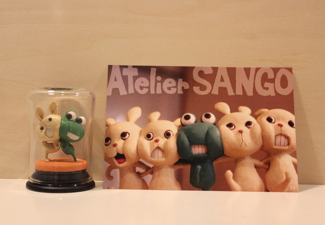 樹脂粘土人形 ケロと白うさぎ 台オレンジ Atelier Sango