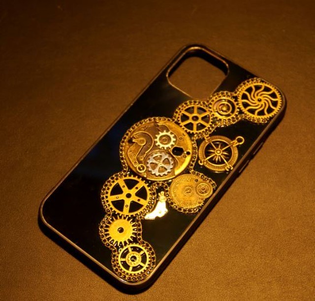 ロリータファッション ゴスロリファッション ゴスロリ スチームパンク Steampunk Iphoneケース Iphone11 11pro 11max レトロ 古風 アンティーク ゴシック パンク 無地 歯車 ギア 機械 チャーム付き 合金 ゴールド ブロンズ かわいい カジュアル カッコいい 格好良い