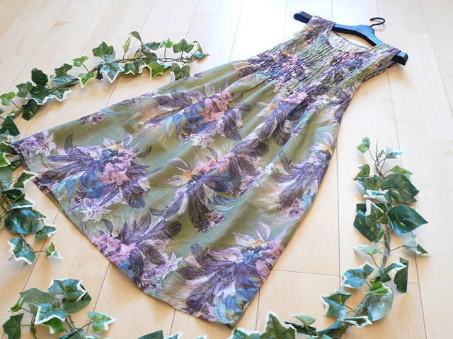 新品 4849 L インド綿100 大きな花柄 ワンピース 黄緑系 シャーリング 裏地あり 大人の夏スタイル 5 16 Enjoy Clothes