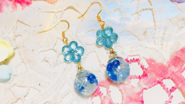 16 フラワービーズのガラスドームピアス ガラスドームピアス N S Shop Handmade Jewelry 16 フラワービーズのガラスドームピアス ガラスドームピアス N S Shop Handmade Jewelry