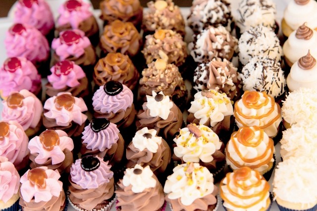 シリコン絞袋 口金48点フルセット 生クリーム ホイップ 口金 セット 絞り口金 絞り金 絞り袋 細い 太い バリエーション 絞り 搾り クリーム ステンレス 星 渦 平たい 平べったい 螺旋 フラワー 花 土台 カップケーキ リーフ バラ ギザギザ ケーキ 飾り デザート スイーツ