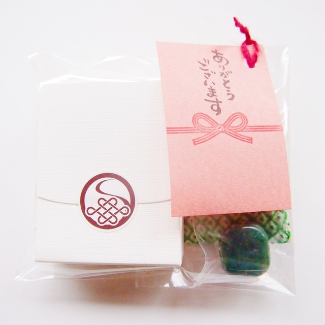 白檀のお香と石付き匂い袋 Takara Co Ltd