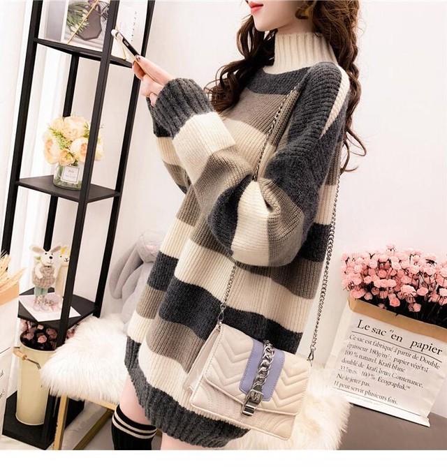 ワンピース ニット ミニ丈 スリット クルーネック ストライプ クリーム ブラウン 冬 暖か 冬 ワンカラー シンプル おしゃれ 上品 大人 レディー 主婦 Ol 通勤 フリースタイル 学生 デート 旅行 女子会 ランチコーデ 休日 ラフ 体型カバー ゆったり 着回し カジュアル