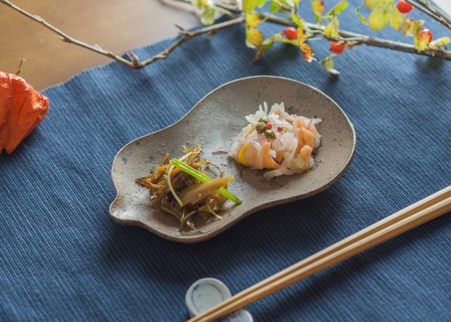 炭化焼締 瓢箪皿(小皿・取皿・和食器)/阿部 恵里