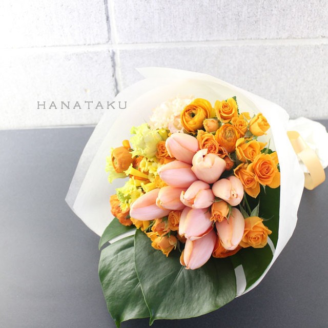 お祝い花束 5 000円の花束を贈る Hanataku 花たく
